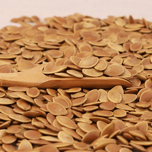 Paper pumpkin seeds